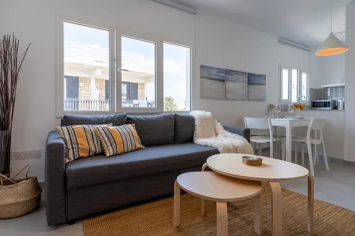 Harbour Central 1BR - Image 1